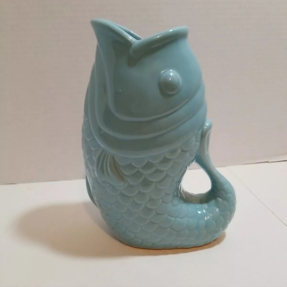 Ceramic Fish Vase - Blue